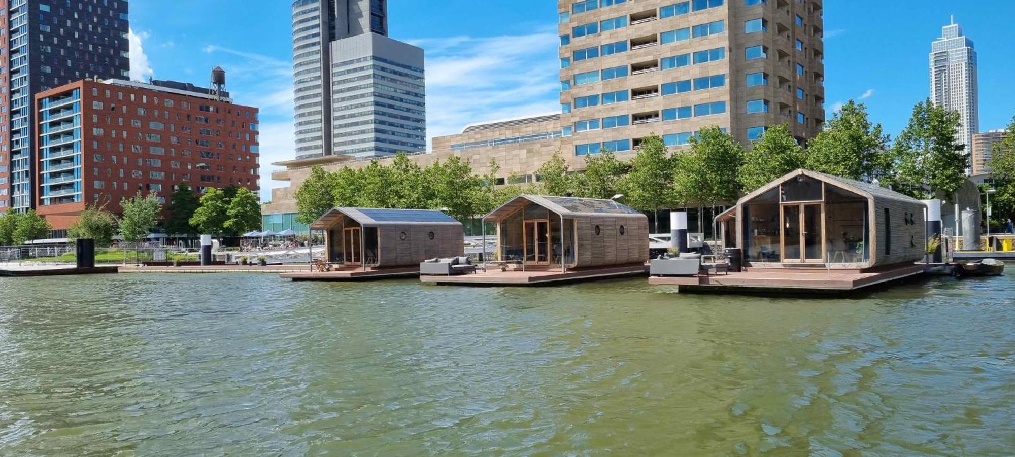 Wikkelboats At Floating Rotterdam Rijnhaven Vila Exterior foto