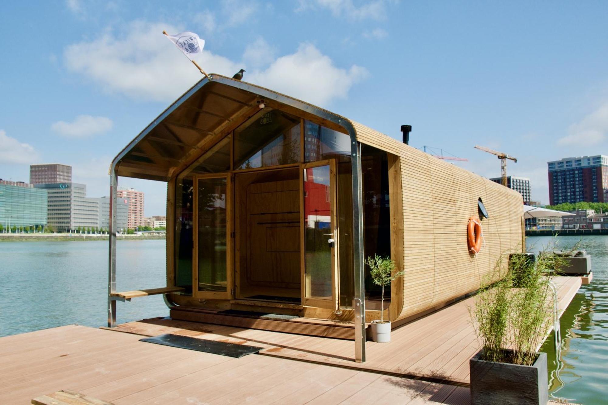 Wikkelboats At Floating Rotterdam Rijnhaven Vila Exterior foto